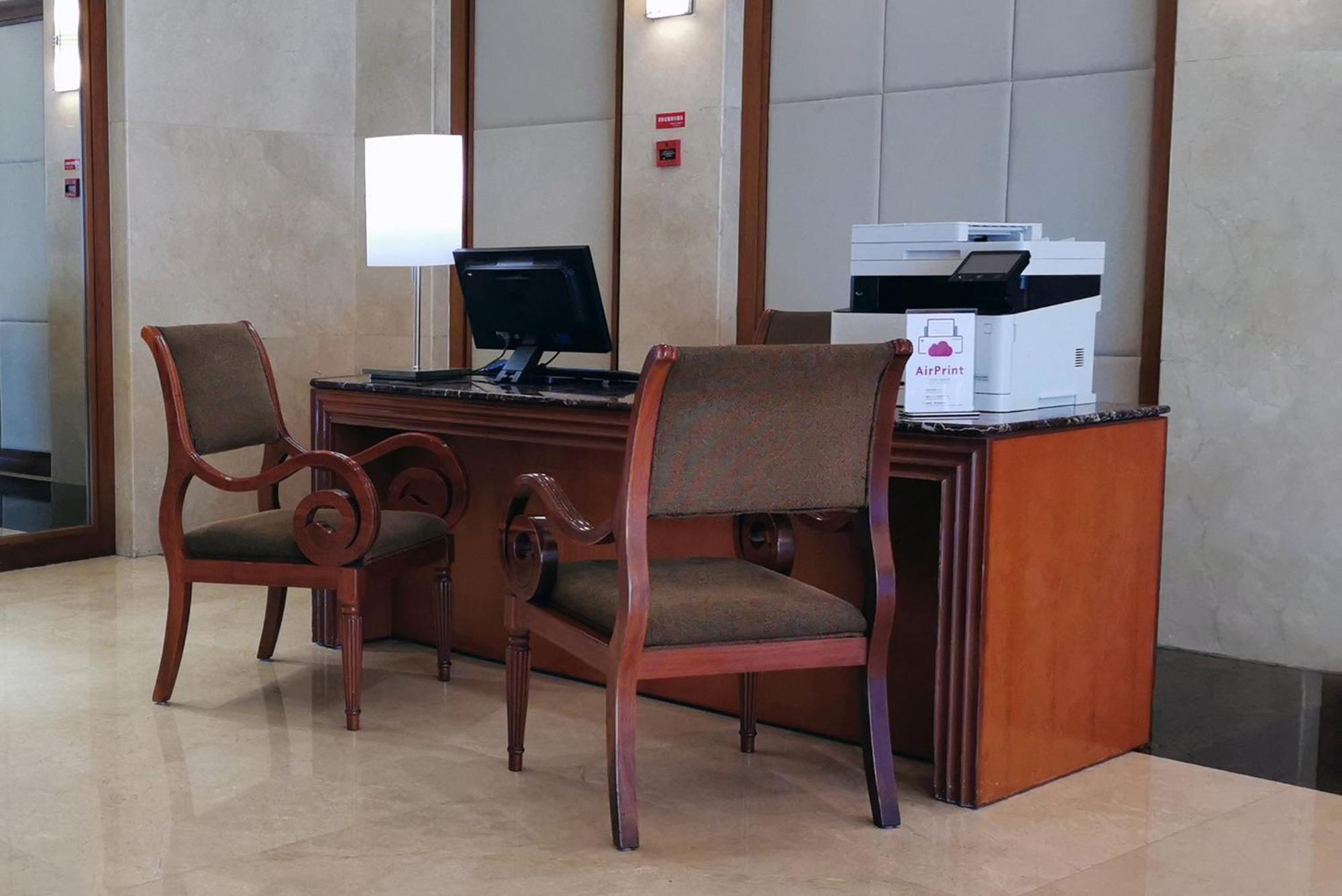 Crowne Plaza Zhuhai City Center By Ihg - Offers Free One-Way Shuttle To Chimelong Ocean Kingdom Εξωτερικό φωτογραφία