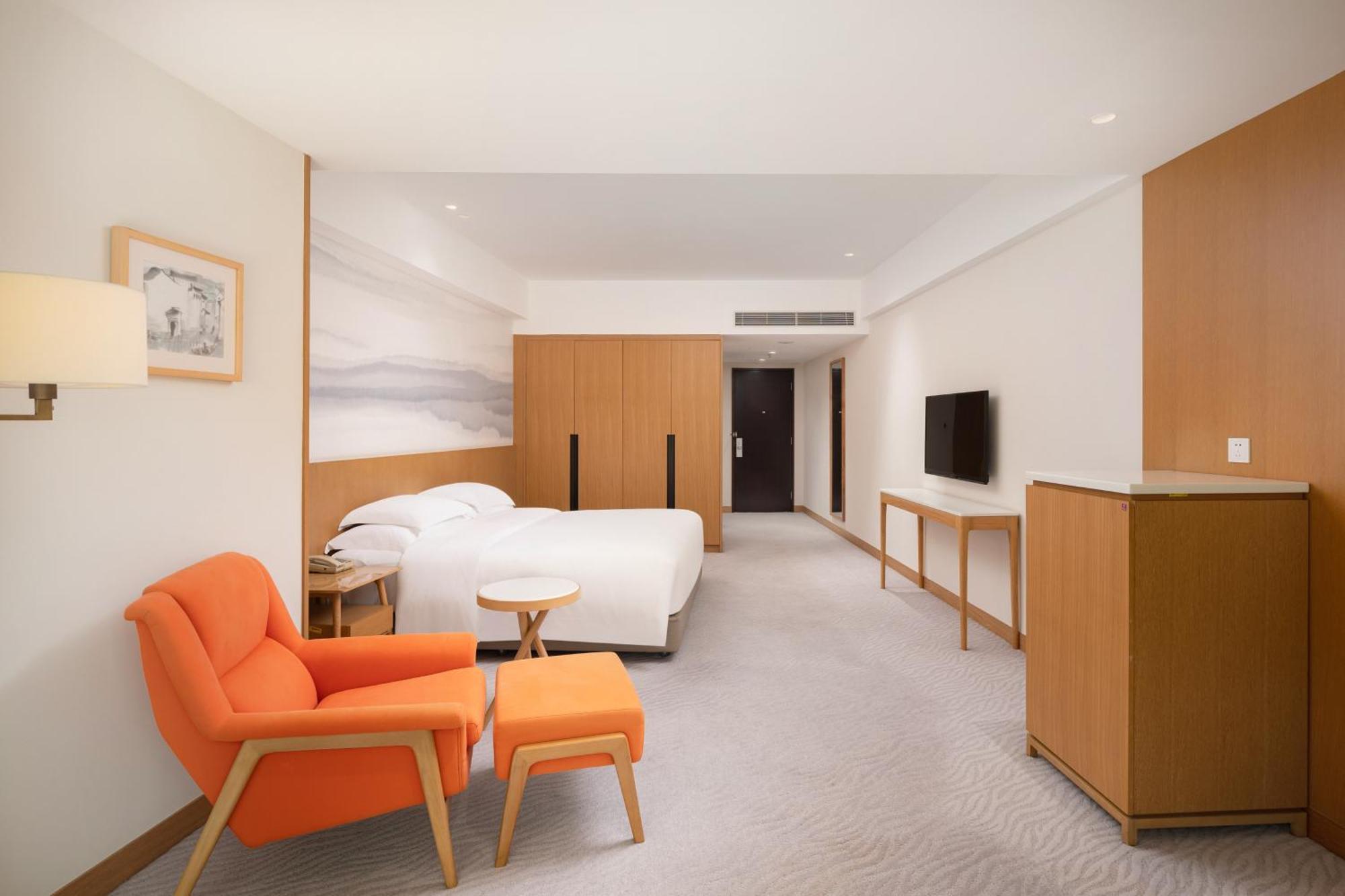 Crowne Plaza Zhuhai City Center By Ihg - Offers Free One-Way Shuttle To Chimelong Ocean Kingdom Εξωτερικό φωτογραφία