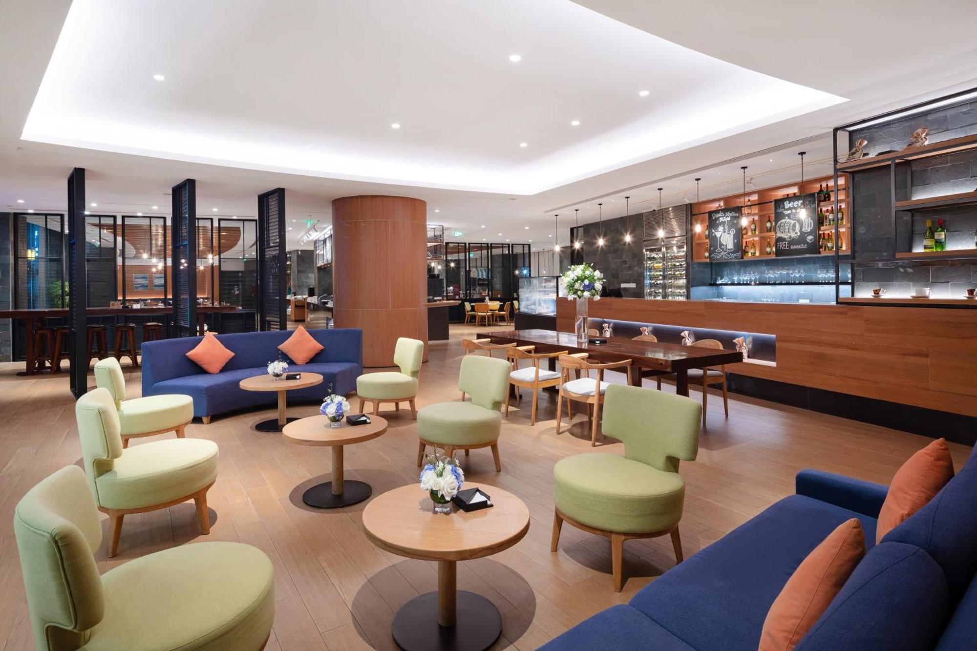 Crowne Plaza Zhuhai City Center By Ihg - Offers Free One-Way Shuttle To Chimelong Ocean Kingdom Εξωτερικό φωτογραφία